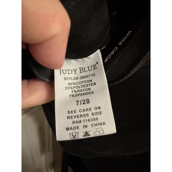 Judy Blue Wide Leg Crop Jeans Size 7/28 Black Tummy Control Raw Hem JB88710 - Picture 10 of 12